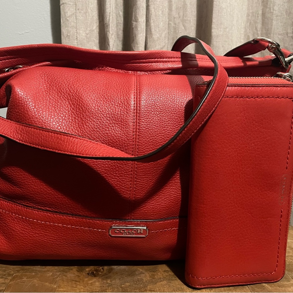 Coach purse and matching wallet